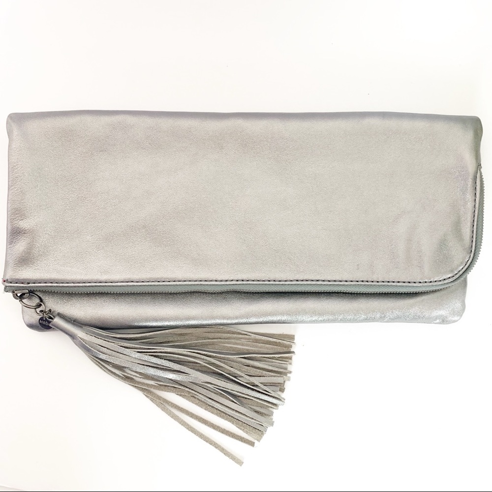 HOBO raine silver clutch